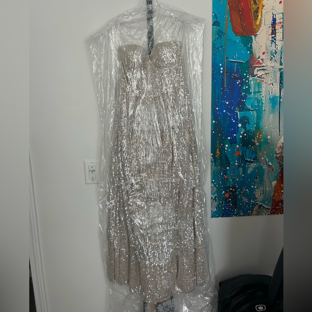 Elegant Sequin Strapless Prom Dress